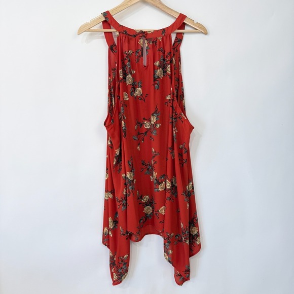 Torrid Floral Asymmetric Sharkbite Hem Sleeveless Top 4X Red Flowy Lightweight - Picture 6 of 7